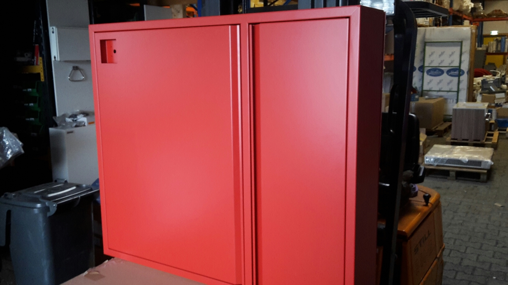 Haspelkast combi 1090x945x215mm ROOD (Saval)